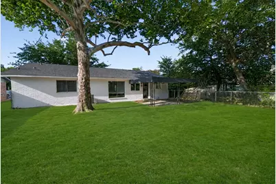 2029 Spanish Trail, Irving, TX 75060 - Photo 21