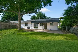 2029 Spanish Trail, Irving, TX 75060 - Photo 23
