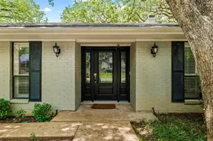 1804 Hillvalley Dr, Arlington, TX 76013 - Photo 1