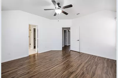 4918 Villas Drive, Sanger, TX 76266 - Photo 15