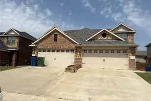 4918 Villas Dr, Sanger, TX 76266 - Photo 1