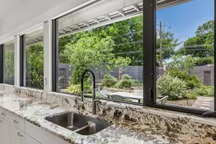 11057 Mandalay Dr, Dallas, TX 75228 - Photo 19