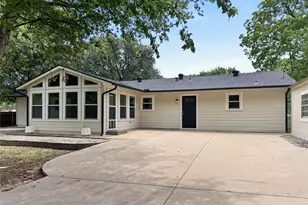 617 Dunaway Ln, Azle, TX 76020 - Photo 3