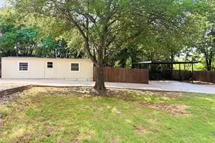 617 Dunaway Ln, Azle, TX 76020 - Photo 31