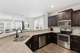 320 Hudson Ct, Kennedale, TX 76060 - Photo 11