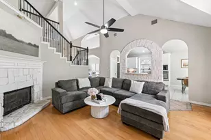2825 Wales Ct, Grand Prairie, TX 75052 - Photo 3