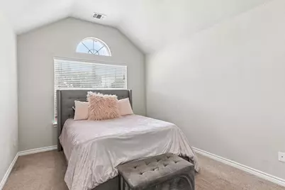 2825 Wales Court, Grand Prairie, TX 75052 - Photo 29