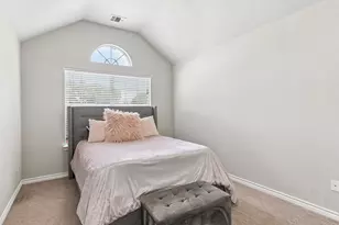 2825 Wales Ct, Grand Prairie, TX 75052 - Photo 29