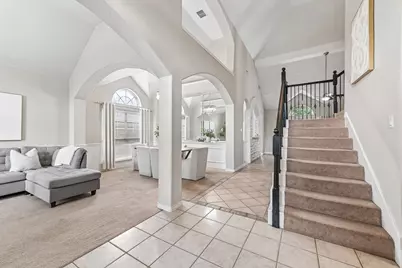 2825 Wales Court, Grand Prairie, TX 75052 - Photo 5