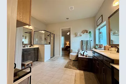 1952 Manzana Way, Burleson, TX 76028 - Photo 31