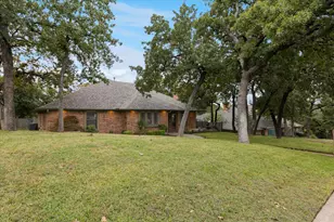 2618 Keystone Dr, Arlington, TX 76006 - Photo 3