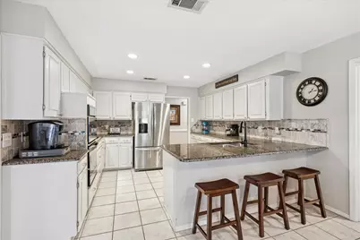 2618 Keystone Drive, Arlington, TX 76006 - Photo 11