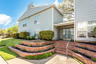 1901 N Fitzhugh Avenue #22, Dallas, TX 75204 - Photo 1