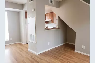 1901 N Fitzhugh Avenue #22, Dallas, TX 75204 - Photo 5