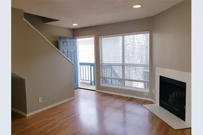 1901 N Fitzhugh Avenue #22, Dallas, TX 75204 - Photo 3