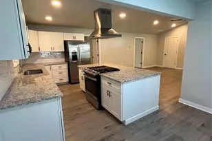 642 Astoria Ave, Azle, TX 76020 - Photo 5