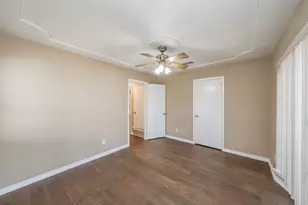2863 Hitson Ln, Fort Worth, TX 76112 - Photo 31