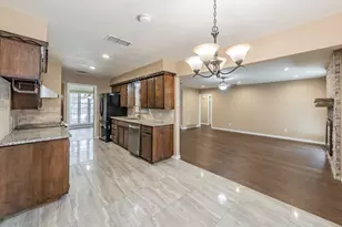 2863 Hitson Ln, Fort Worth, TX 76112 - Photo 25