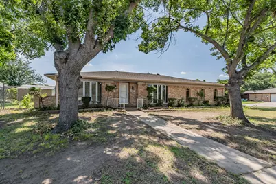 2863 Hitson Lane, Fort Worth, TX 76112 - Photo 3