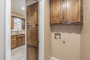 2863 Hitson Ln, Fort Worth, TX 76112 - Photo 37