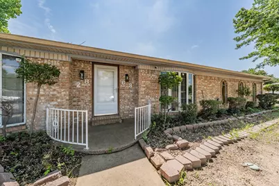 2863 Hitson Lane, Fort Worth, TX 76112 - Photo 5