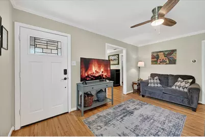601 Circle Drive, Arlington, TX 76010 - Photo 9