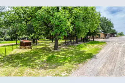 1060 Young Bend Road, Brock, TX 76087 - Photo 33