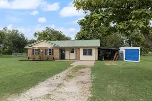 393 Co Rd 3320, Greenville, TX 75402 - Photo 3