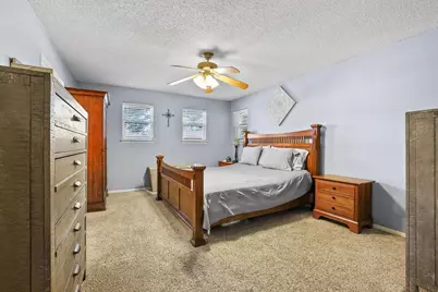 10621 Mapleridge Drive, Dallas, TX 75238 - Photo 15