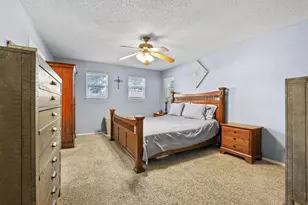 10621 Mapleridge Dr, Dallas, TX 75238 - Photo 15