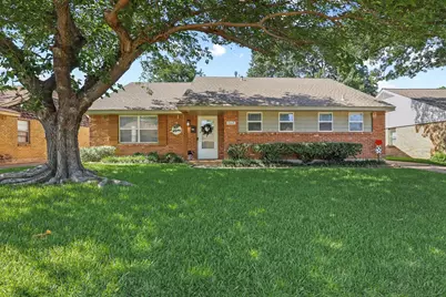 10621 Mapleridge Drive, Dallas, TX 75238 - Photo 3