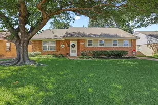 10621 Mapleridge Dr, Dallas, TX 75238 - Photo 3