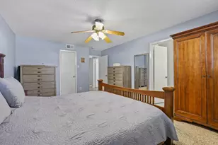 10621 Mapleridge Dr, Dallas, TX 75238 - Photo 17