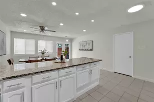 5517 Wyrick Ln, Garland, TX 75044 - Photo 7