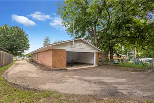 203 Brown St, Waxahachie, TX 75165 - Photo 17
