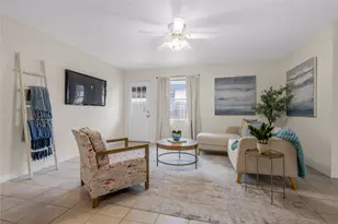 203 Brown St, Waxahachie, TX 75165 - Photo 5