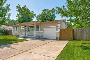 2640 Brandywine Dr, Farmers Branch, TX 75234 - Photo 3