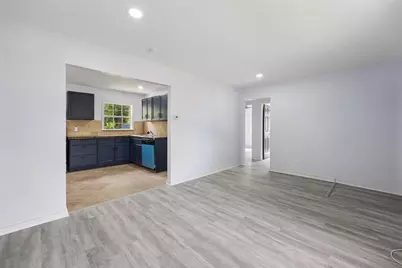 821 Travis Street, Garland, TX 75040 - Photo 7