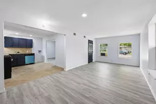821 Travis St, Garland, TX 75040 - Photo 13