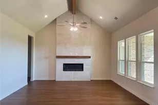 221 Marie Ln, Waxahachie, TX 75167 - Photo 3