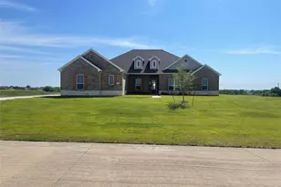 221 Marie Ln, Waxahachie, TX 75167 - Photo 1