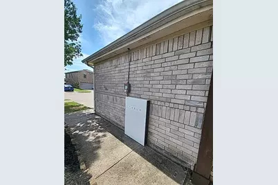 5205 Placid Drive, Haltom City, TX 76117 - Photo 31