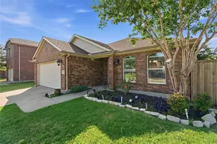 301 Long Prairie Dr, Forney, TX 75126 - Photo 3