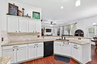 1700 Birch Ln, Corinth, TX 76210 - Photo 15