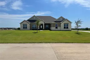 211 Marie Ln, Waxahachie, TX 75167 - Photo 1