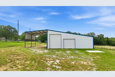 579 County Road 4599, Boyd, TX 76023 - Photo 7