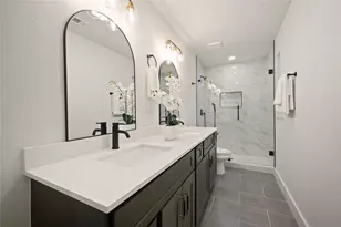 2329 Southwood Dr, Dallas, TX 75224 - Photo 11
