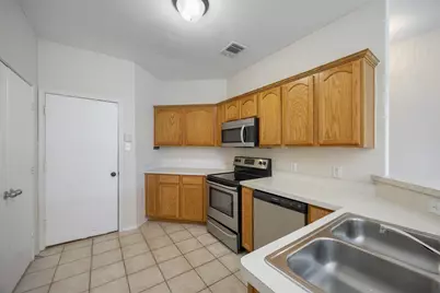 112 Tripp Trail, Denton, TX 76207 - Photo 13