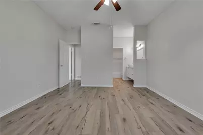 613 Canterbury Street, Euless, TX 76039 - Photo 11