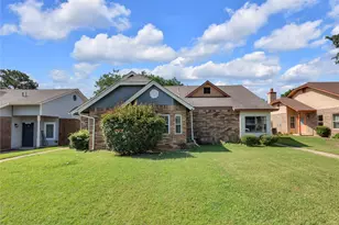 613 Canterbury St, Euless, TX 76039 - Photo 1